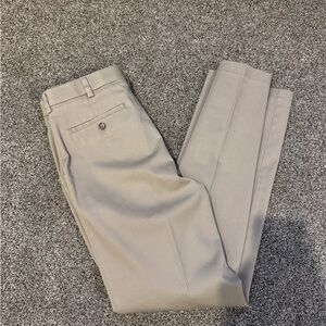 Roundtree & Yorke Men's Khaki Chinos